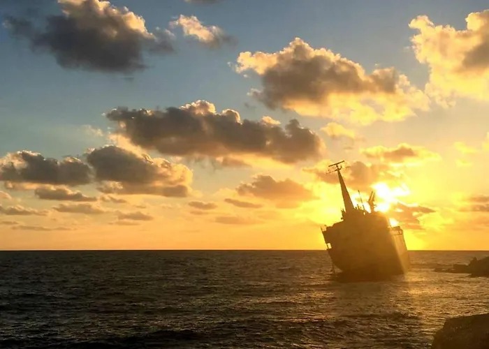 Anastasia - Stunning Sea View, Cheerful 2 Bedroom Pegeia