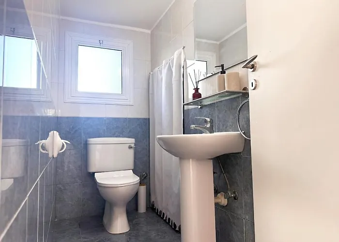 Anastasia - Stunning Sea View, Cheerful 2 Bedroom *