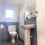 Anastasia - Stunning Sea View, Cheerful 2 Bedroom *