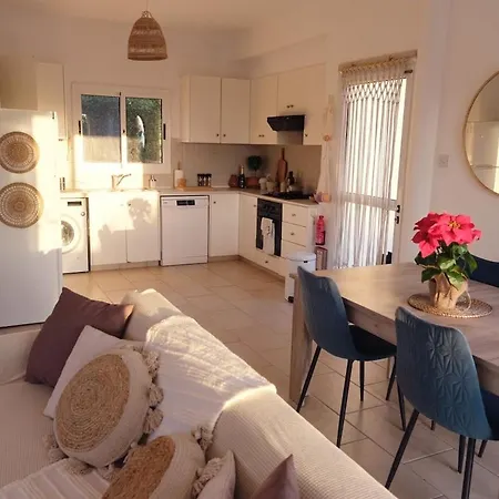 Villa Anastasia - Stunning Sea View, Cheerful 2 Bedroom